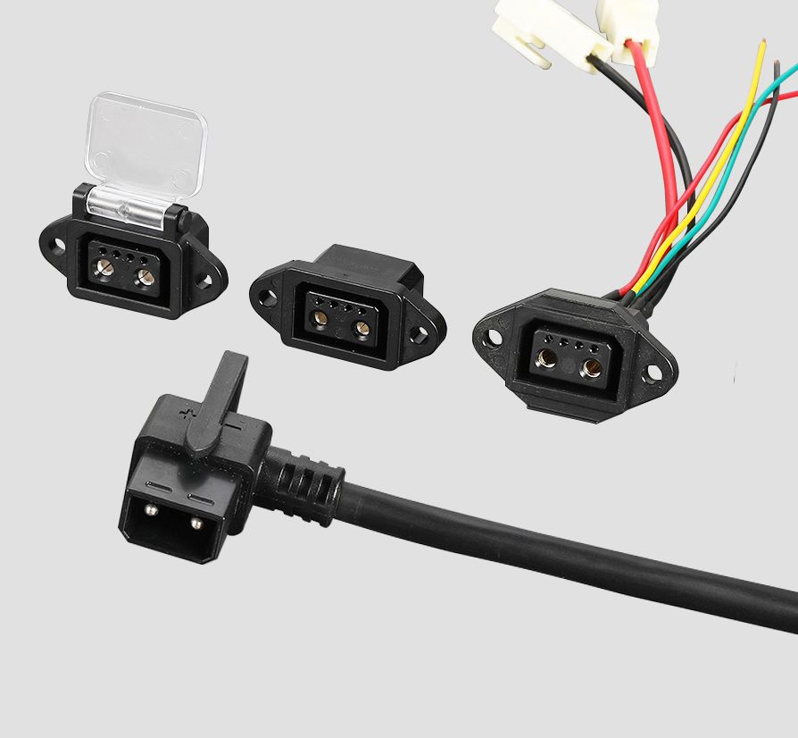 電源接口